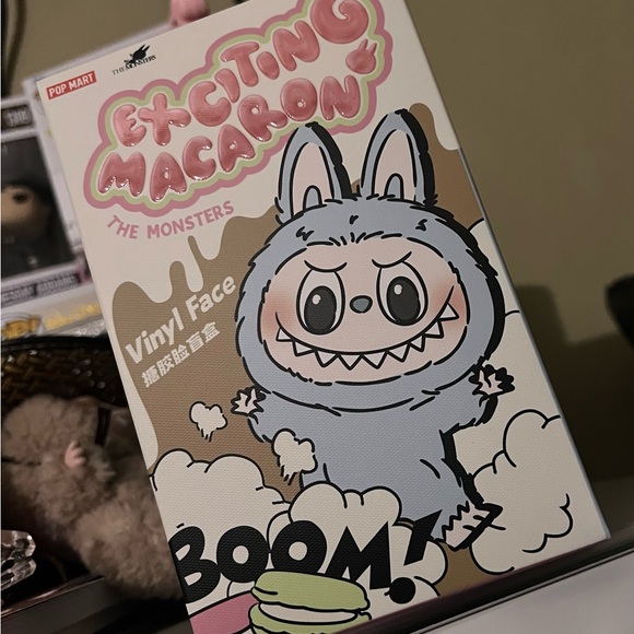 Brand New in (Open) Box Authentic Labubu Macaron Sea Salt Coconut - Picture 2 of 5